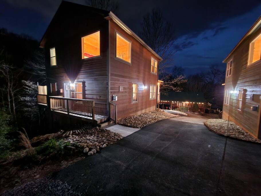 Dancing Bear Cabin- Relax & Enjoy! Sevierville Extérieur photo