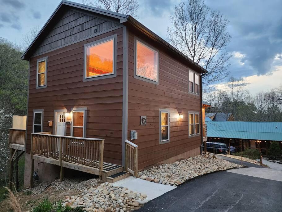 Dancing Bear Cabin- Relax & Enjoy! Sevierville Extérieur photo