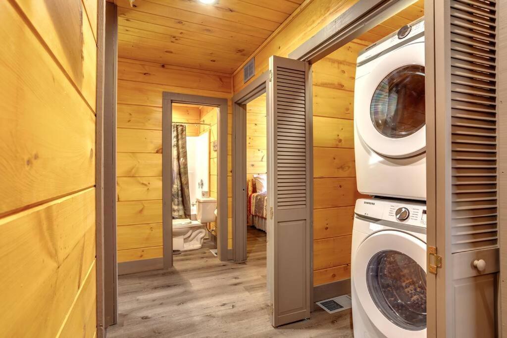 Dancing Bear Cabin- Relax & Enjoy! Sevierville Extérieur photo